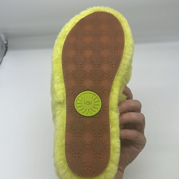 UGG - Fluff Yeah Sli In Lime Green Open Toe Slip On Ankle Strap Sandal Size 8 - Picture 8 of 14